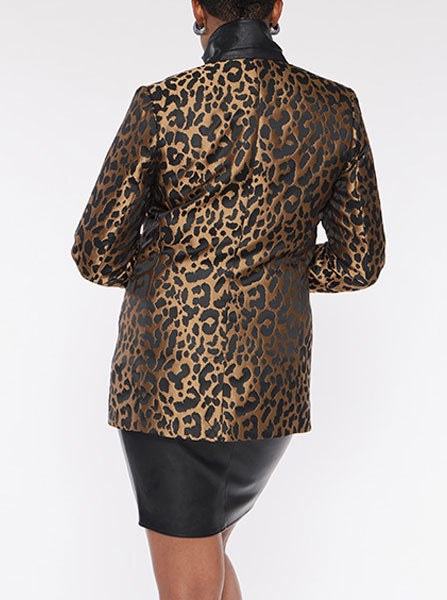 
                  
                    Donna Blazer
                  
                