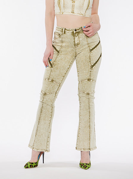 
                  
                    Zelda Zipper Jean
                  
                